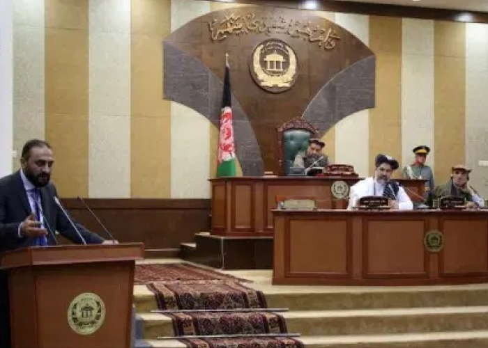مشرانوجرگه معاشات ۷۰۰ هزار افغانی ماهوار هرعضو رهبری اداره اترا را بررسی می کند