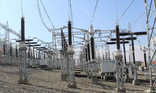 افغانستان و ازبکستان قرار داد ۱۰ ساله انتقال برق را امضا می کنند