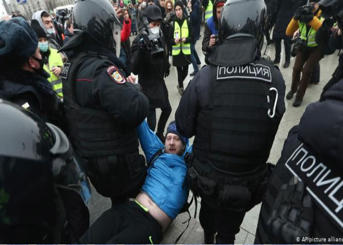 در گردهمایی برای آزادی ناوالنی در روسیه ده ها نفر دستگیر شدند