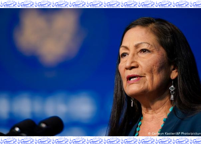 برای اولین بار یکی از بومیان امریکا وزیر شد