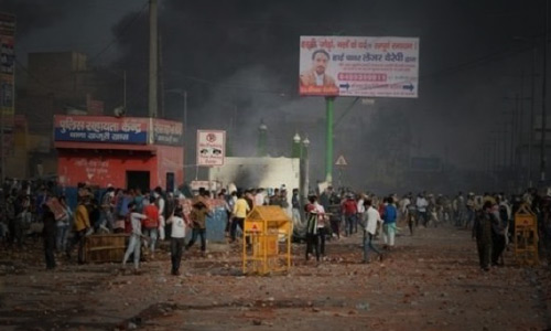 خشونت بین هندوها و مسلمانان در دهلی ۲۳ کشته به‌جا گذاشت 