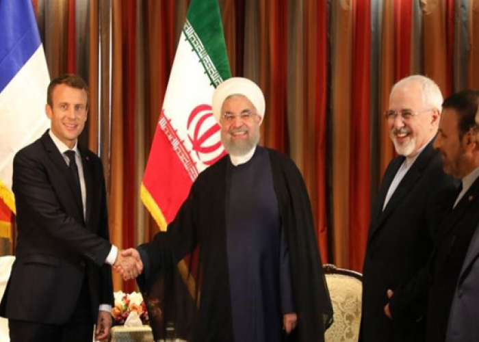 مکرون می‌خواهد  