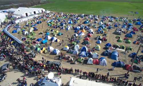 یونان ۶۰ کمپ مهاجران را تا پایان سال تعطیل می‌کند