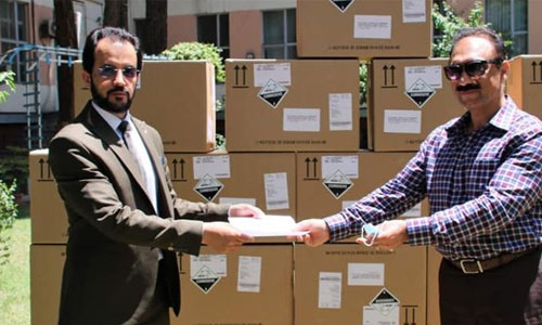 سازمان جهانی‌ صحت ۲۵۰ بسته کیت استخراج «RNA» به وزارت صحت عامه کمک کرد