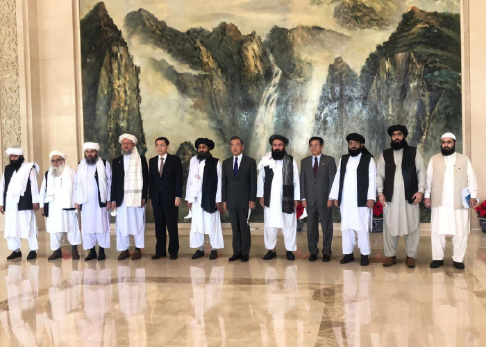 سفرهای طالبان به کشورهای منطقه؛ اقدامی در راستای قباحت‌زدایی از چهره این گروه  