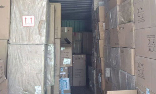 دانشجویان و بازرگانان افغان در چین به ارزش یک میلیون دالر تجهیزات طبی به وزارت صحت عامه کمک کردند