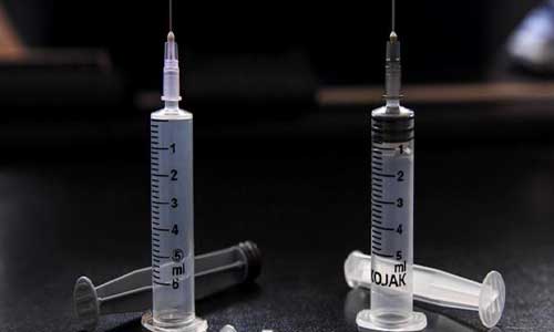 یونیسف برای واکسن احتمالی کرونا یک میلیارد سرنگ ذخیره میکند 