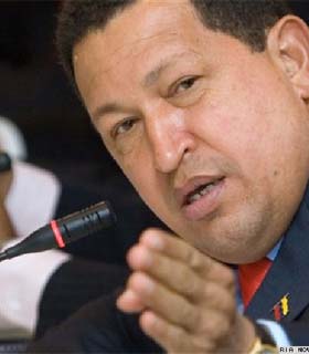 انتشار اخبار ضد و نقیض در مورد وضعیت سلامت هوگو چاوز