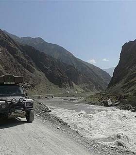 تریاک و تروریسم؛ خطرات منطقه مرزی تاجیکستان و افغانستان 