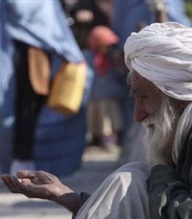فقر بیشتر از جنگ مردم افغانستان را می کشد 
