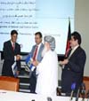 سند مساعدت ١،٣ ميليارد دالر امريکا با افغانستان امضا شد