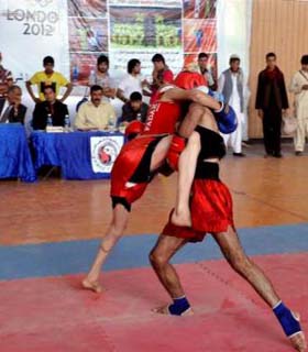در مسابقات آشى هارا کاراته قوماندانى زون ٢٠٢ شمشاد قهرمان شد