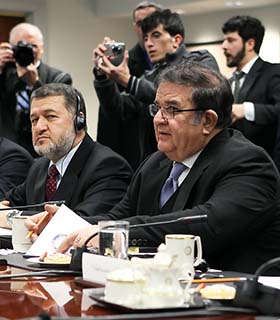 عوامل و دورنمای سلب صلاحیت  مقامات ارشد امنیتی 