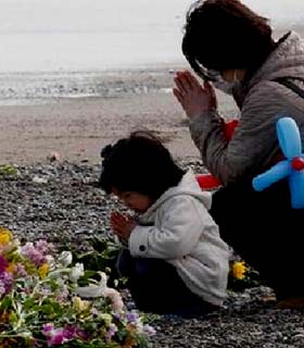 مراسم یادبود قربانیان زمین‌لرزه و سونامی جاپان برگزار شد