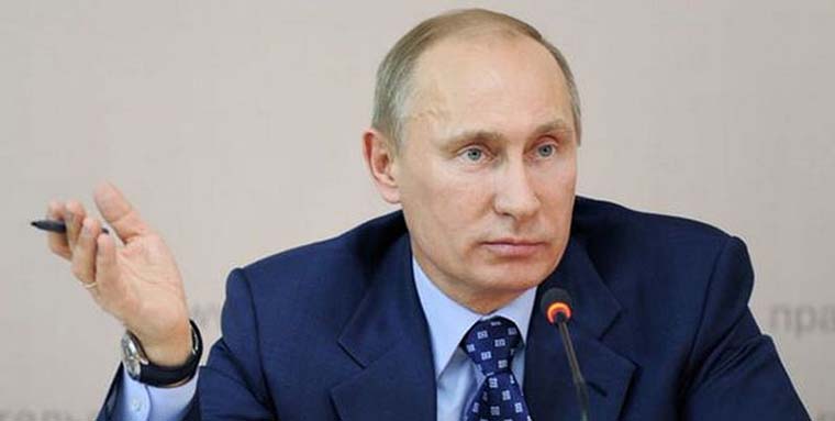 پوتین: امریکا مانع خروج سنودن از مسکو می شود