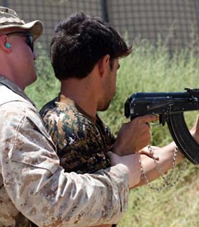 ناتو آموزش نیروهای پولیس محلی را موقتا متوقف کرد