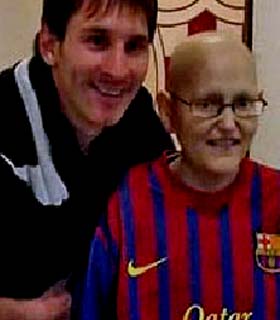 گزارشي از حضور يك جوان سرطاني در رختكن بارسلونا فوتبال در خدمت انسانيت