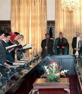 نُه وزيرکابينه دربرابر رئیس جمهورحلف وفادارى يادکردند